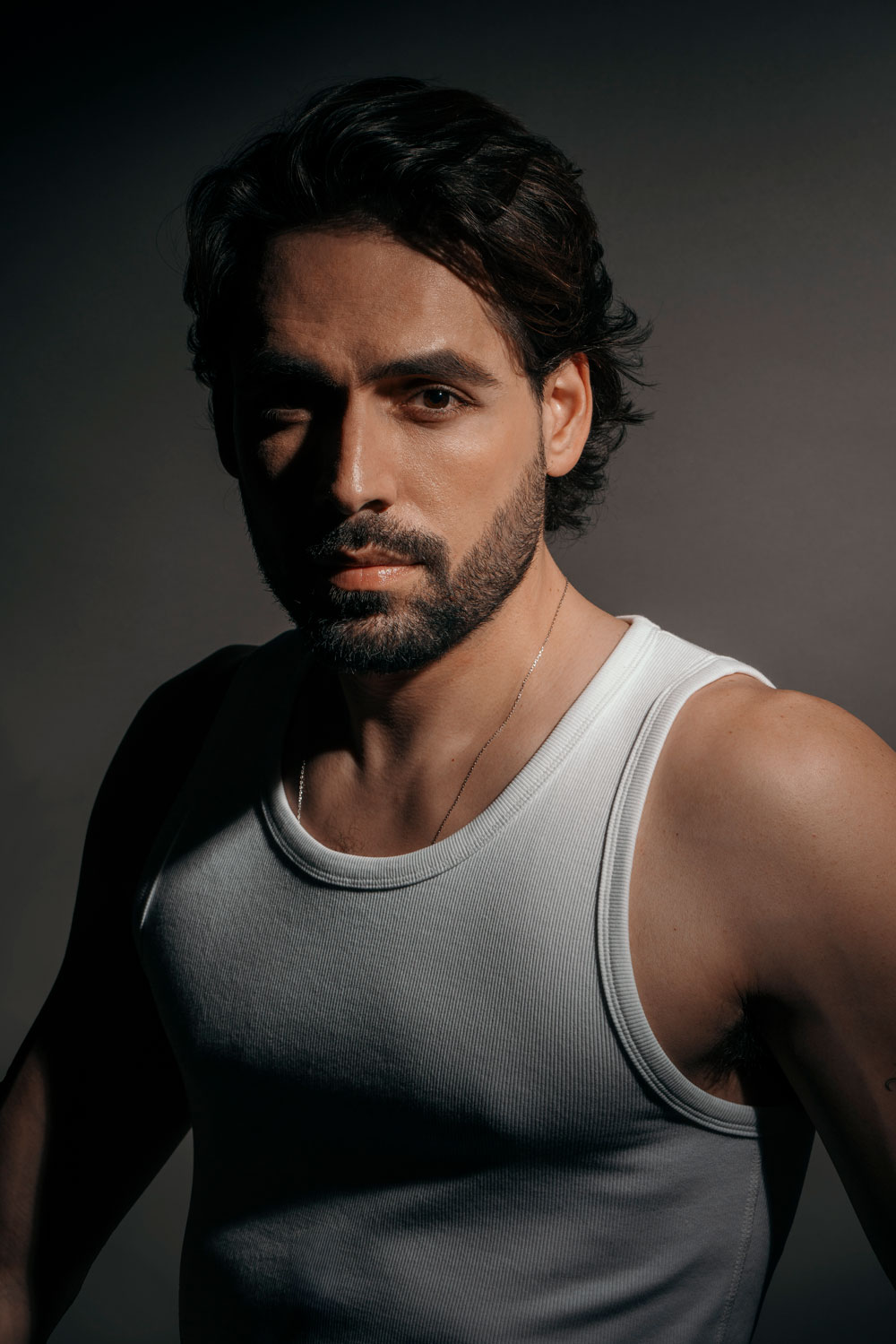 ALEJANDRO OLIVA - Professional Headshot