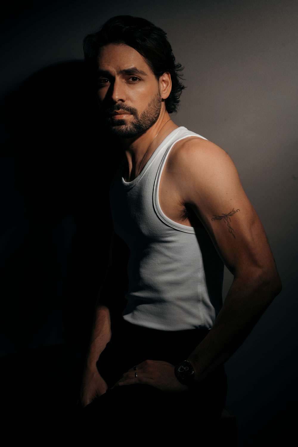 ALEJANDRO OLIVA - Professional Headshot