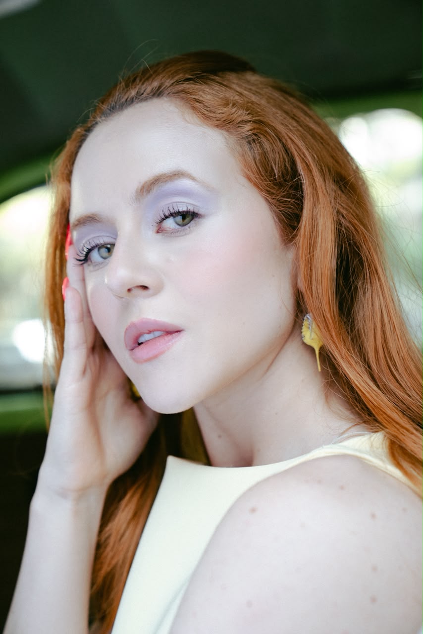 ANDREA ZUCKERMAN - Professional Headshot