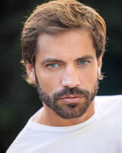 BENJAMÍN ALFONSO - Professional Headshot