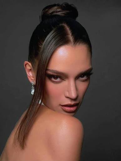 CAMILA CANTO - Professional Headshot