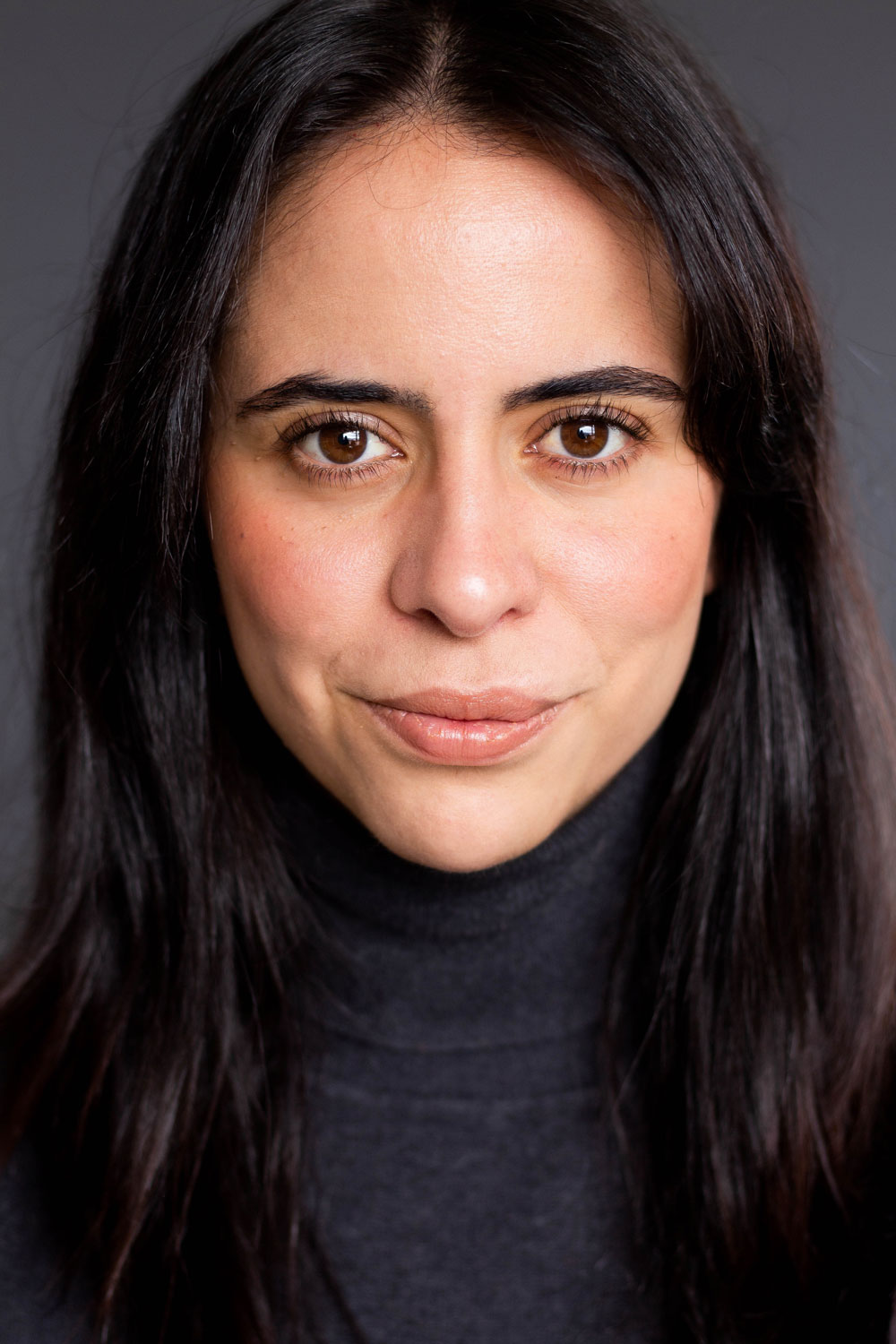 DANIELA CRISTO - Professional Headshot