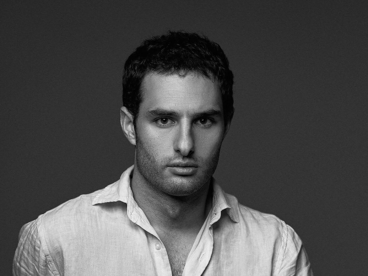 EDUARDO ROSA - Professional Headshot