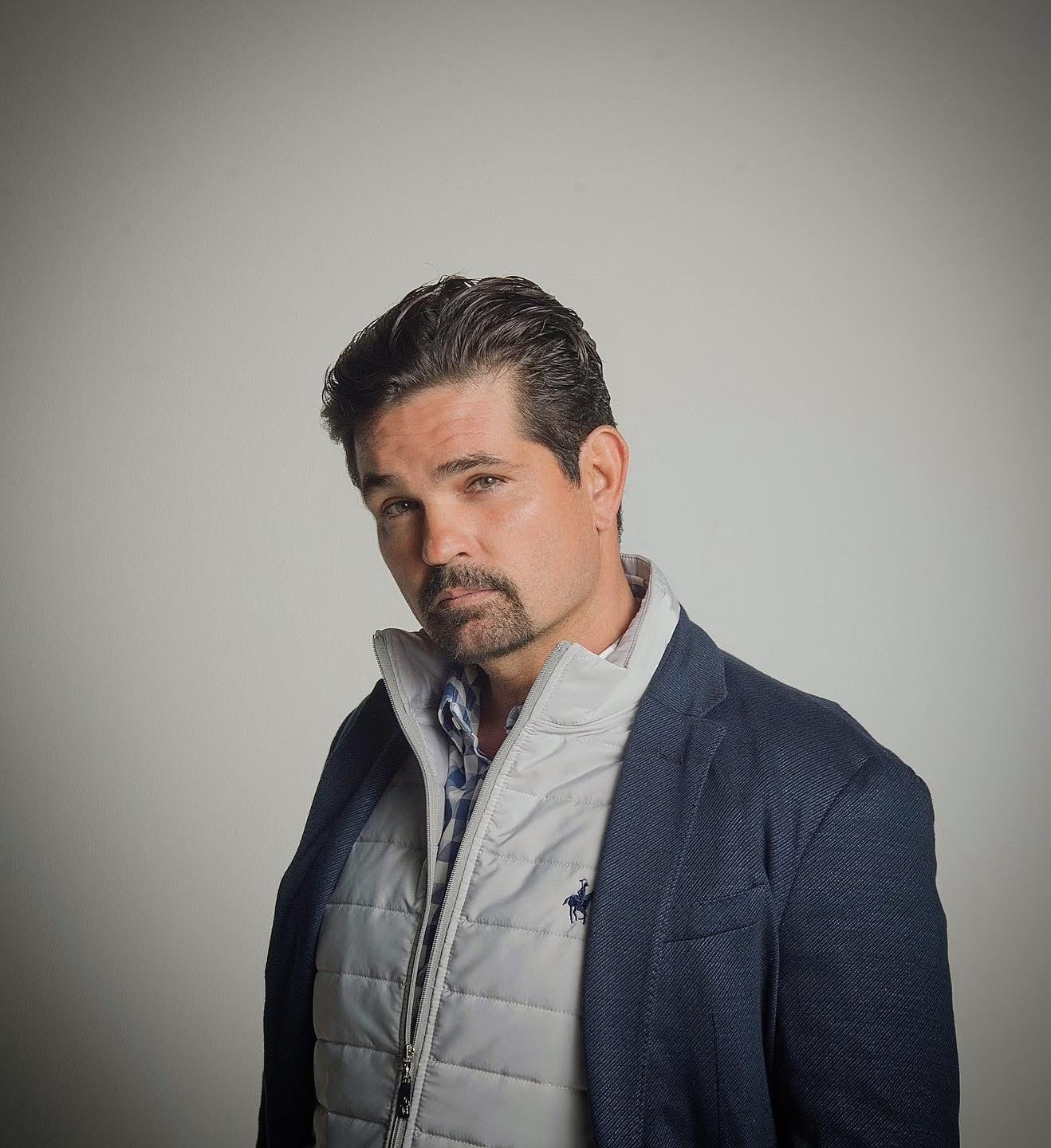 Ferdinando Valencia - Professional Headshot