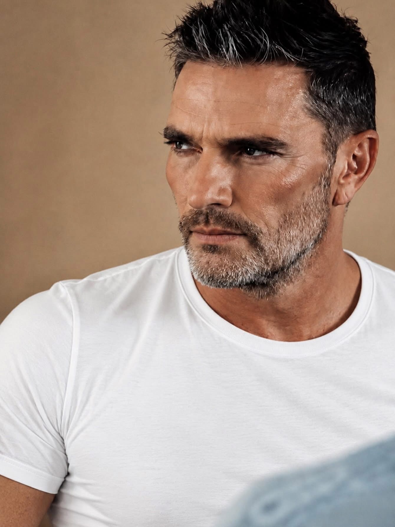 Julián Gil - Professional Headshot