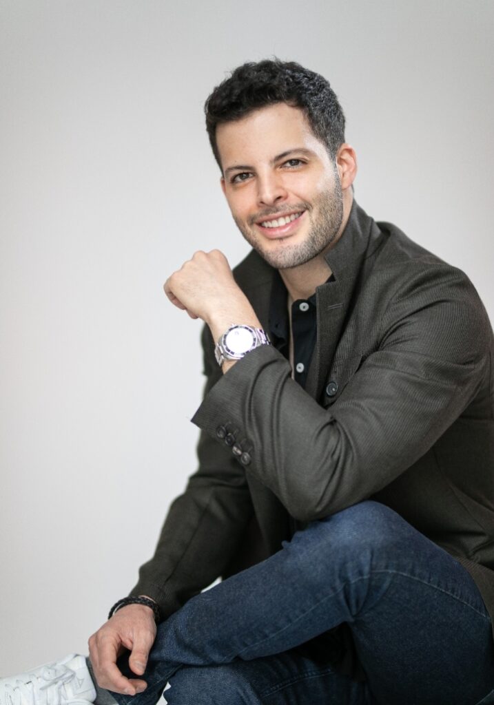 JULIO VALLADO - Professional Headshot