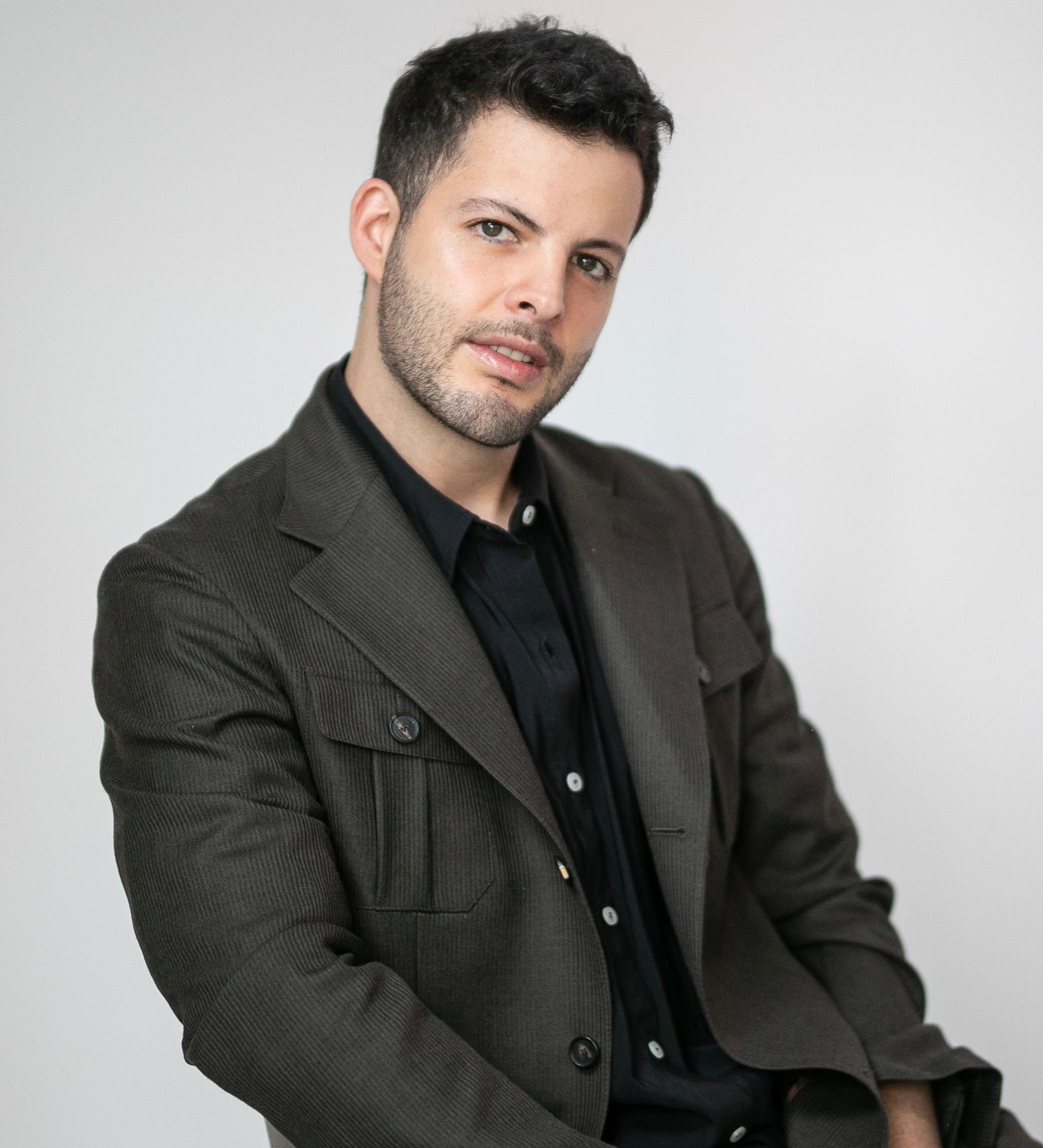 JULIO VALLADO - Professional Headshot