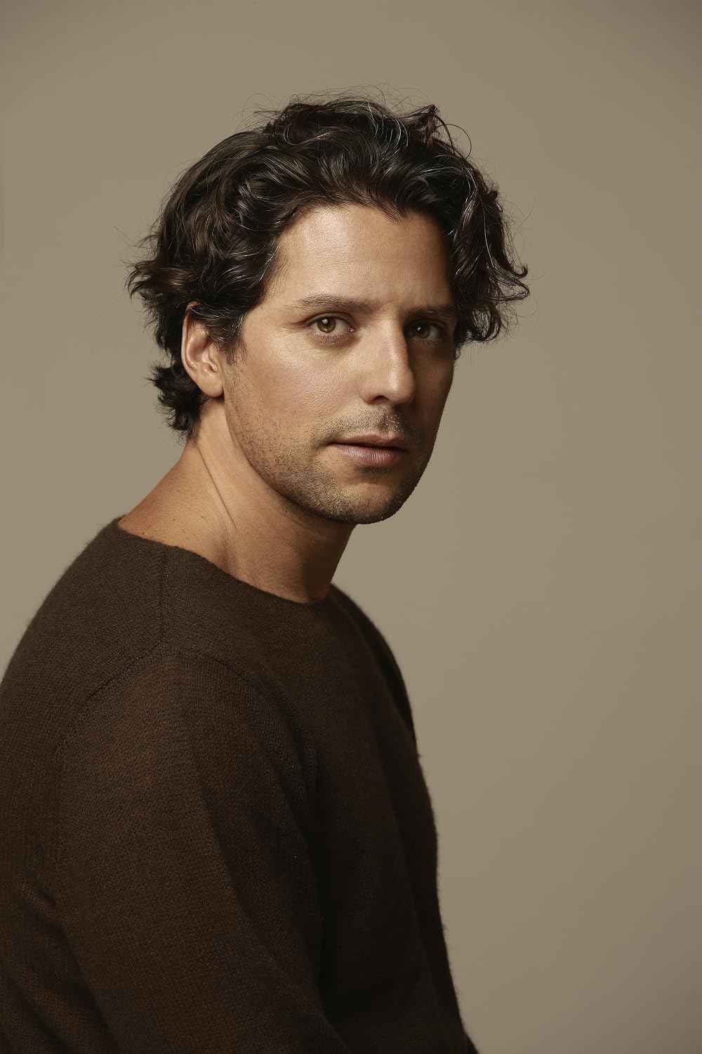 LUIS ROMANO - Professional Headshot