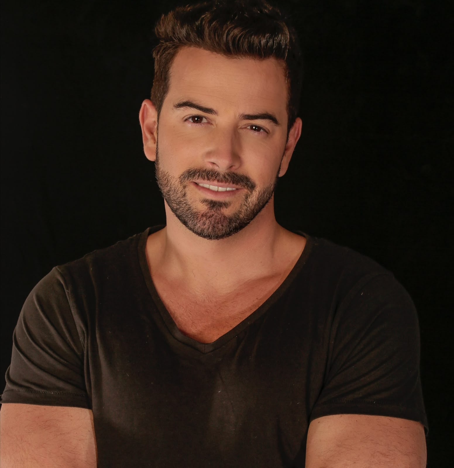 MANE DE LA PARRA - Professional Headshot