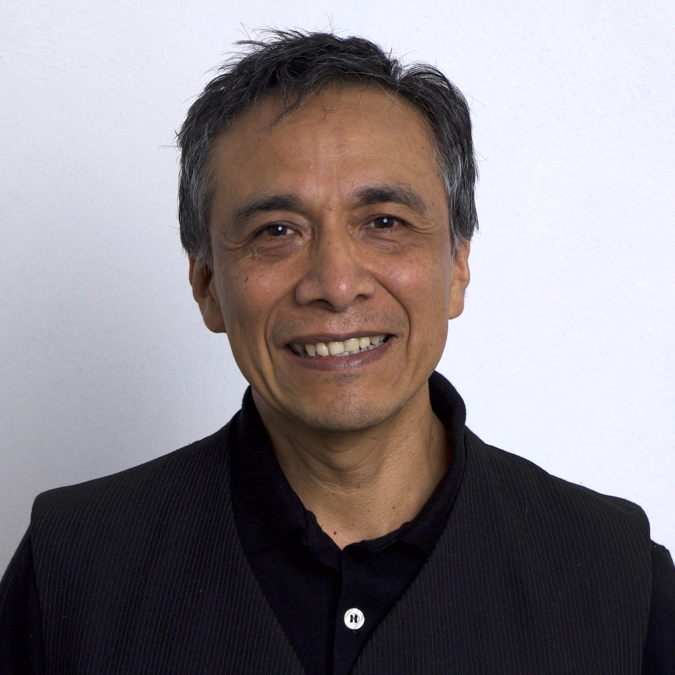 MARCO DZUL - Professional Headshot