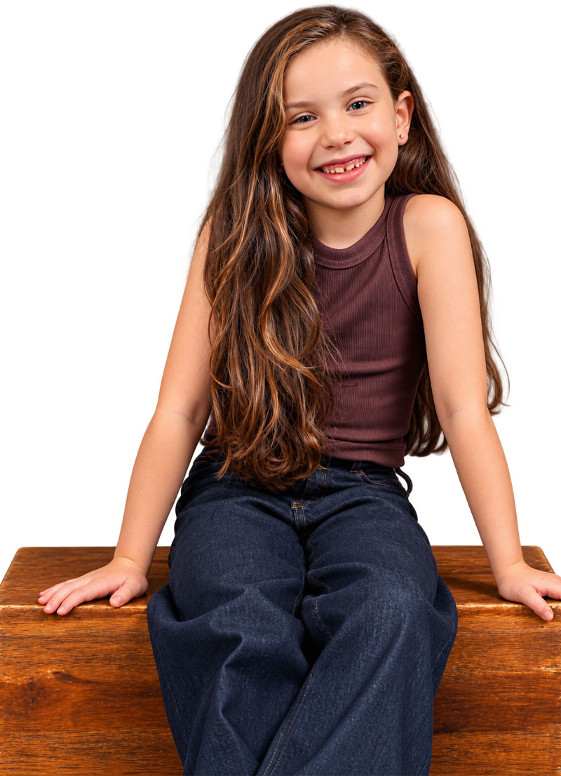 OLIVIA ARAY - Actress