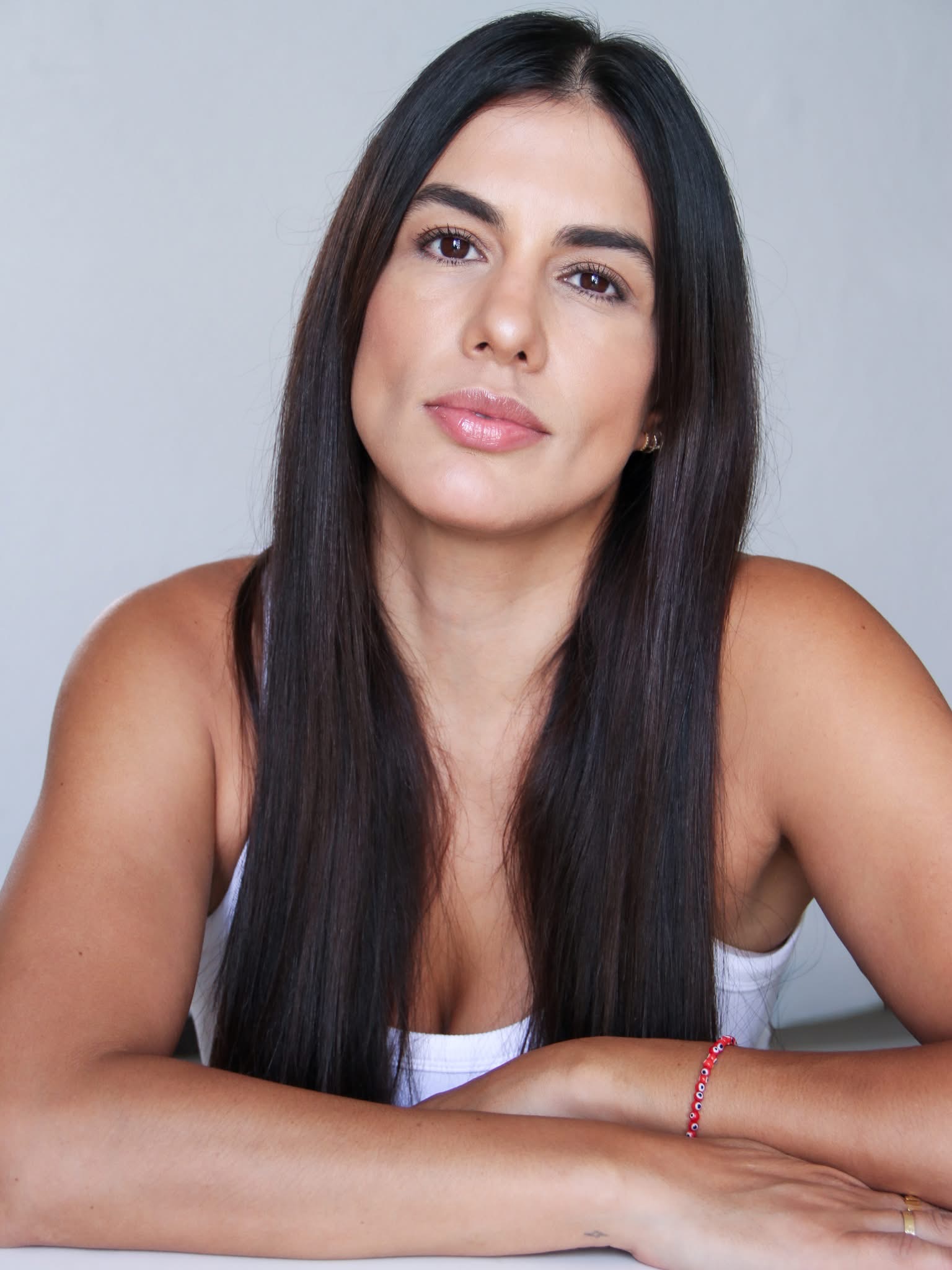 TANIA LIZARDO - Professional Headshot