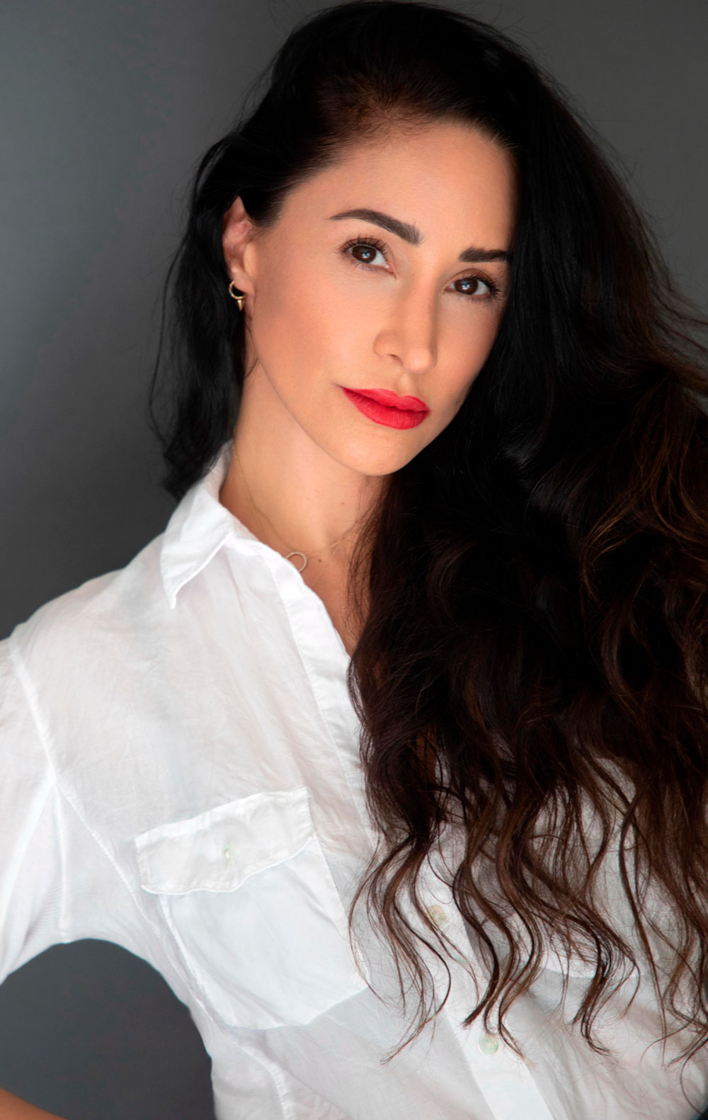 THANYA LÓPEZ - Professional Headshot